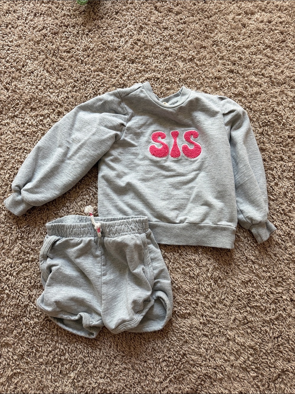 Jessica Simpson Gray Sweatshirt & Shorts Set with Pink 'SIS' Patch